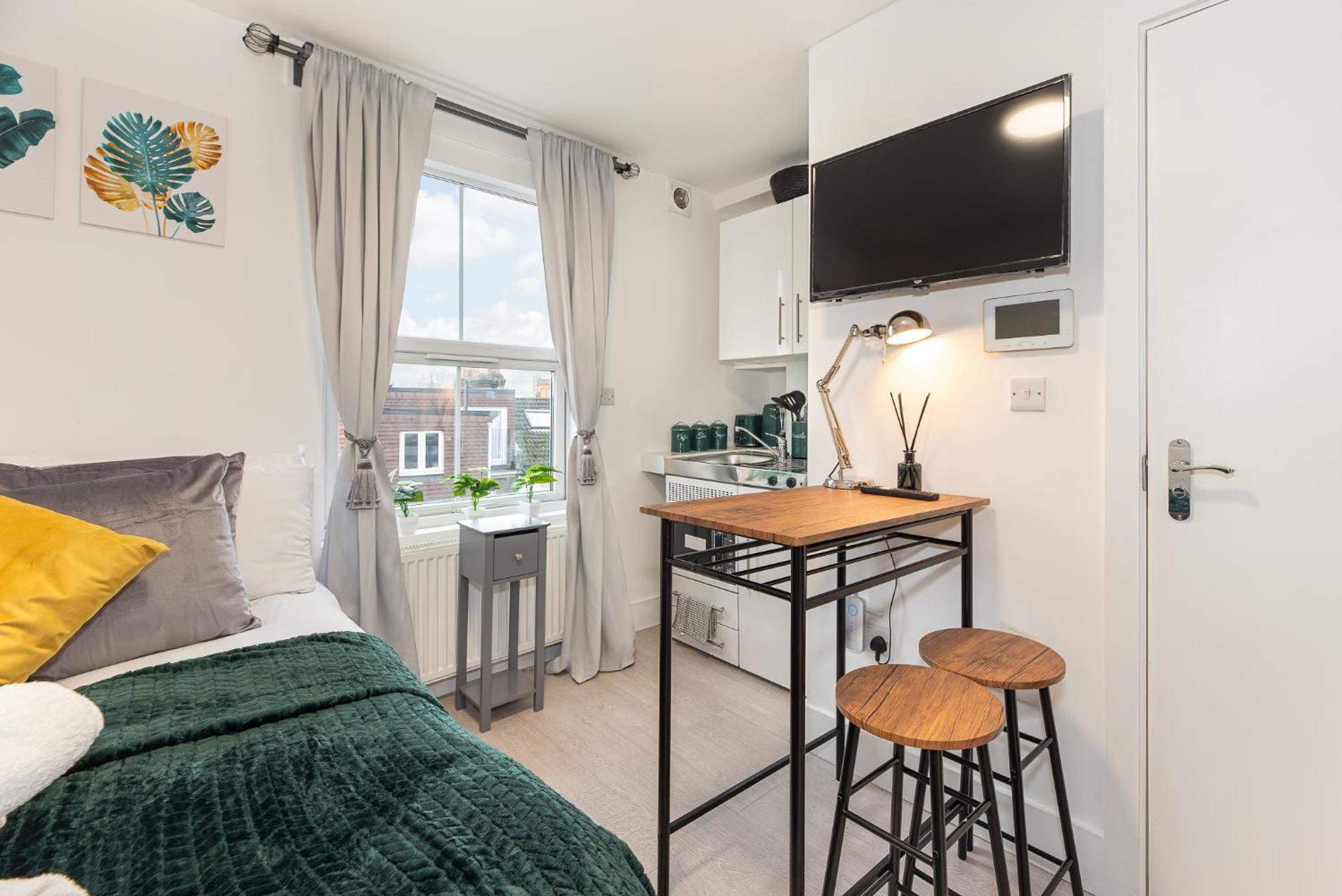 Small And Trendy Studio 3B Лондон Екстер'єр фото