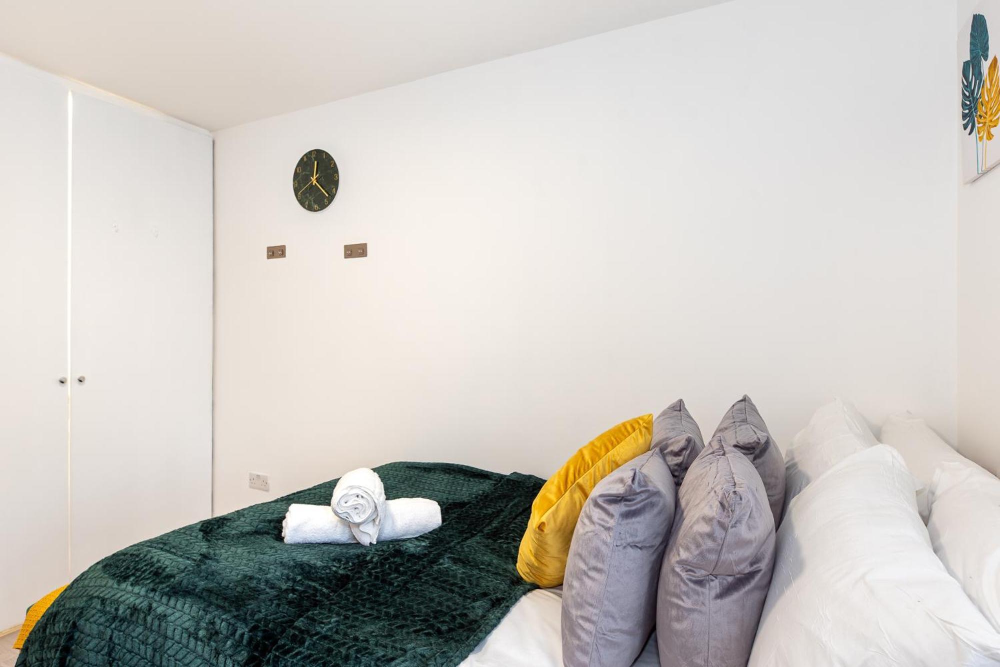 Small And Trendy Studio 3B Лондон Екстер'єр фото
